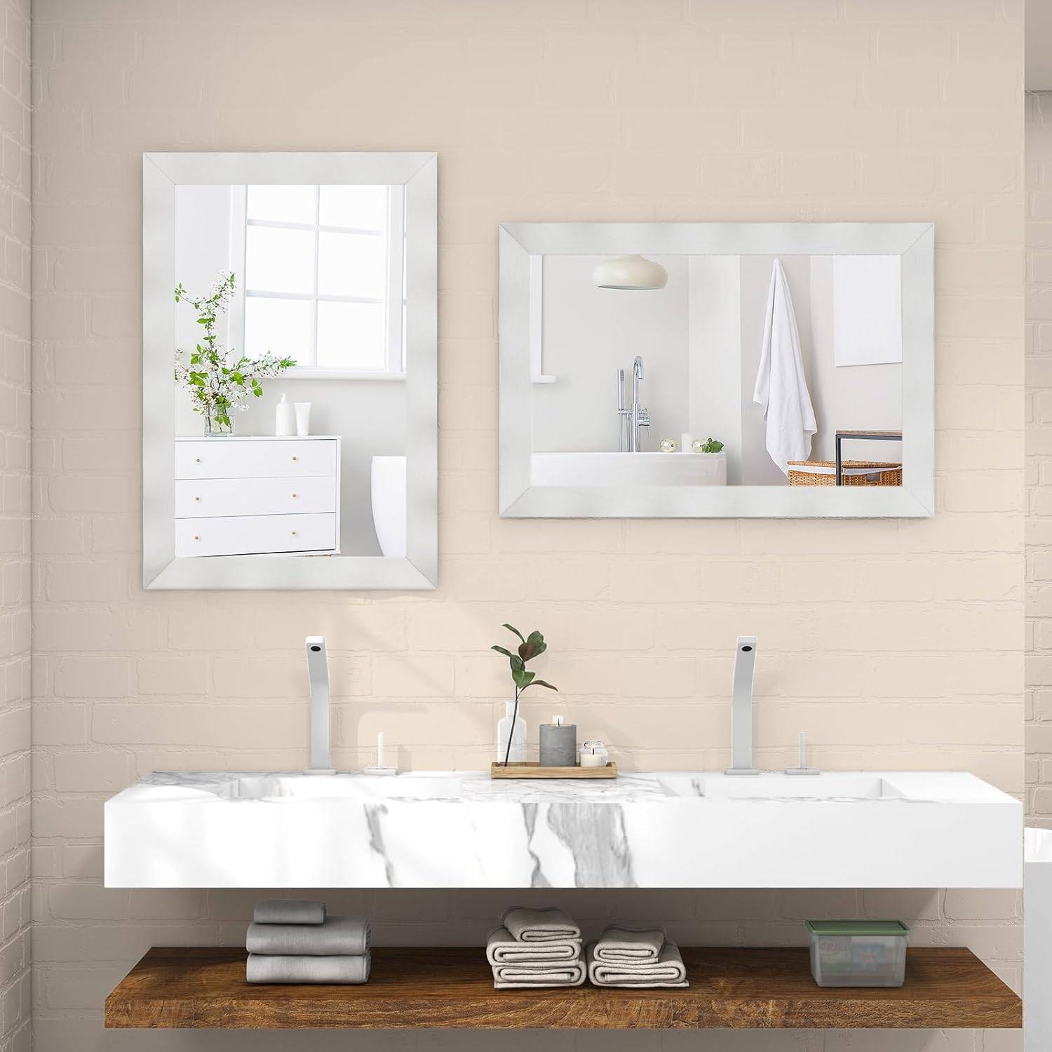 Costway - Miroir Mural Rectangulaire 106×71.5 cm, Cadre en Bois d’Hévéa, Grand Miroir Mural, Suspension Verticale & Horizontale, Miroir Décoratif(Blanc) - Image 2