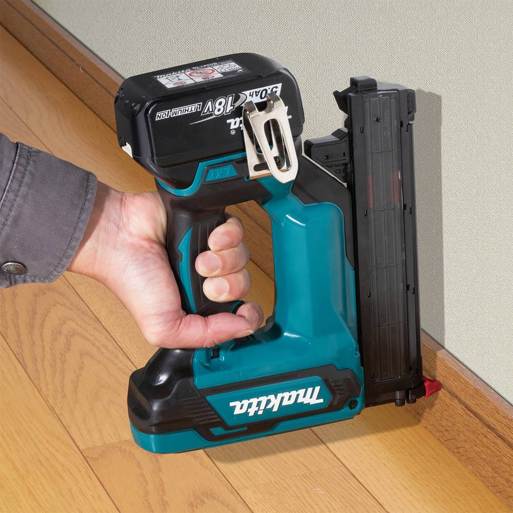 Cloueur LXT - MAKITA - avec 2 batteries 18V 5.0Ah - chargeur - MakPac - DFN350RTJ - Image 6