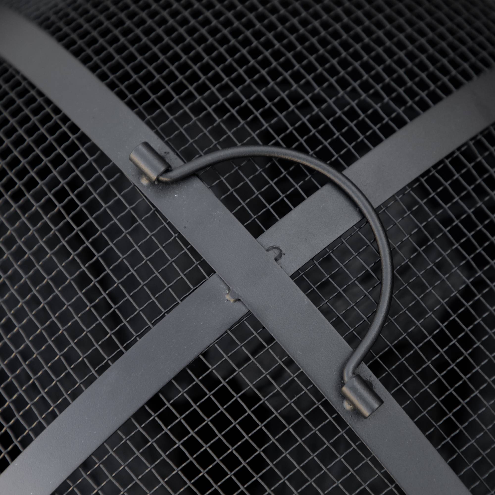 Outsunny - Brasero design cheminée foyer extérieur dim. Ø 45,5 x 34H cm grille couvercle tisonnier métal noir MGO aspect bois - Outsunny - Imagen 8