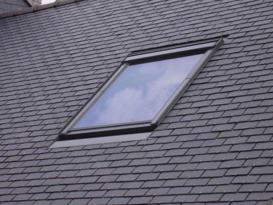 Raccord pour ardoises Gris VELUX 78x98 cm - encastré/ matériaux plats jusqu'à 8 mm - EDN MK04 0000 - Image 1