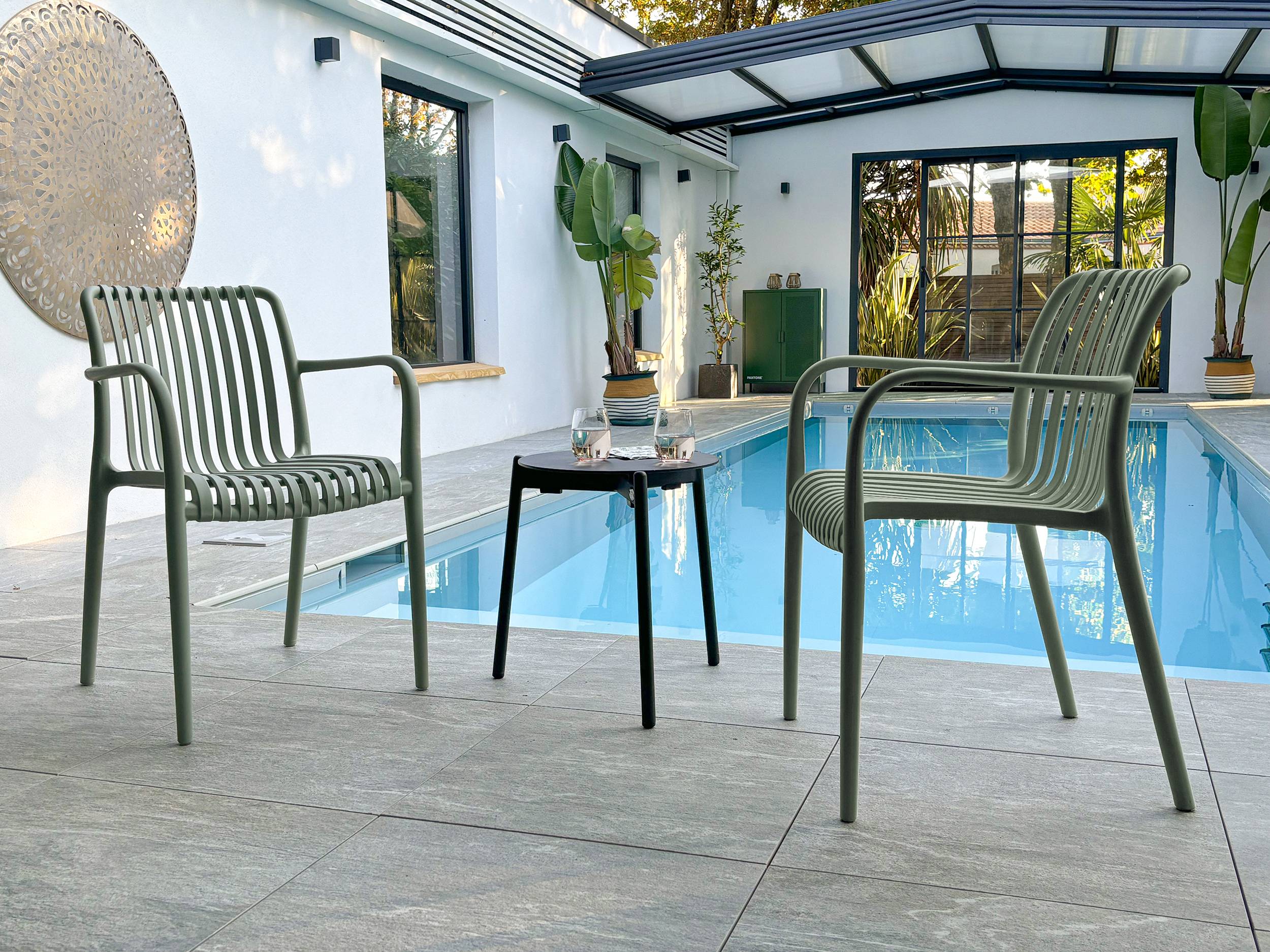 Fauteuil de jardin empilable en Polypropylène - Vert olive - TIAGO - Image 5