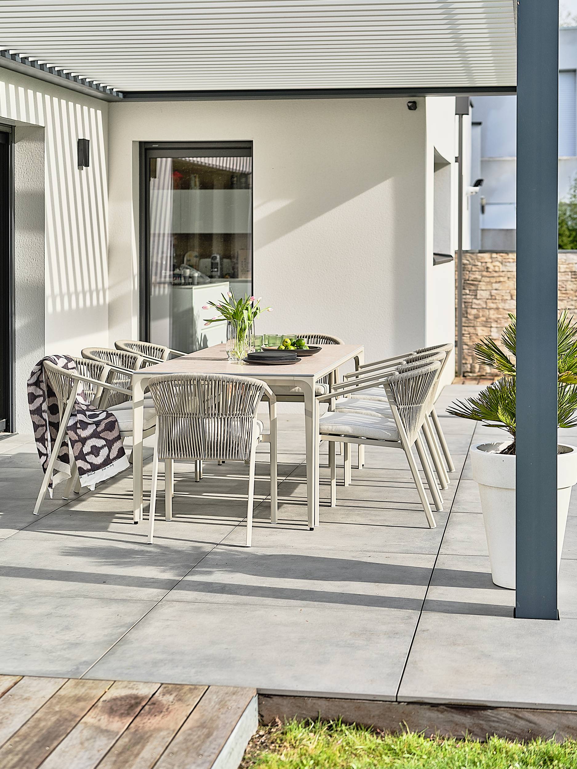 Ensemble repas de jardin TIGUA 8 places avec plateau en céramique sur verre - GREGE - REMARQUABLE - Image 2