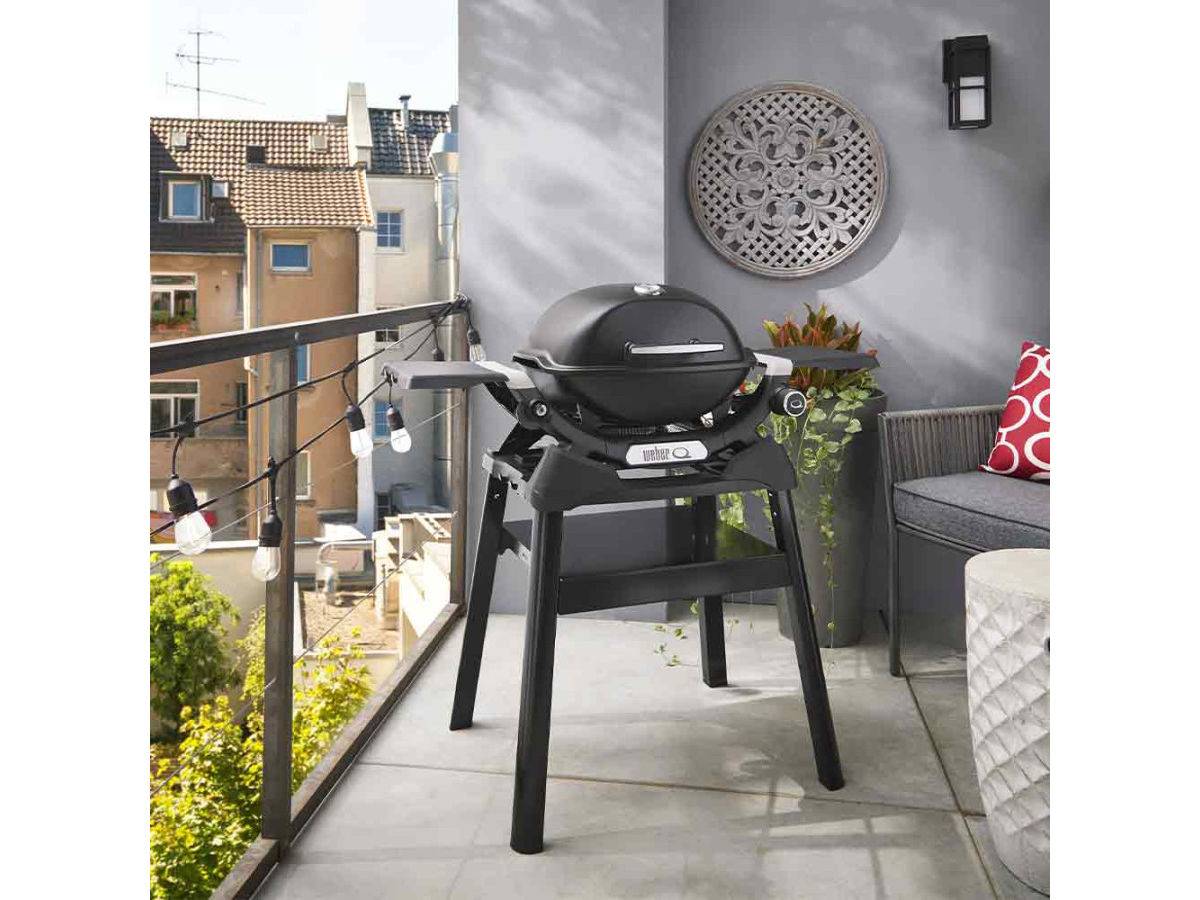Weber - Barbecue à gaz Q 1200N noir avec pied + Housse + Rôtissoire - Weber - Image 4