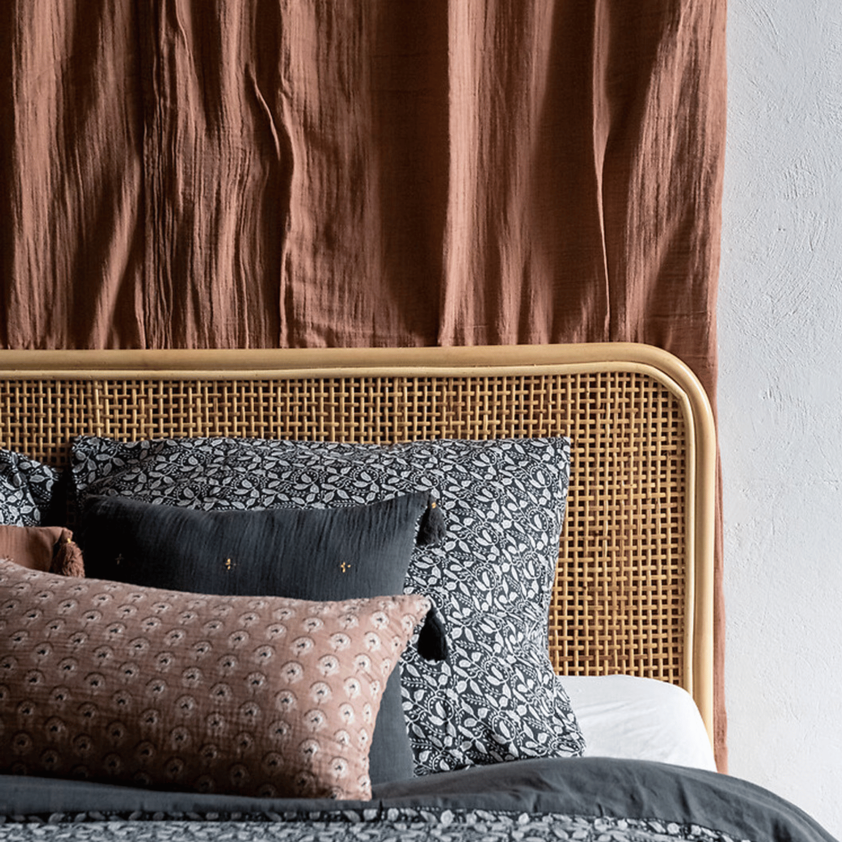 Atmosphera - Coussin en coton à pompons - ATMOSPHERA - Imagen 2