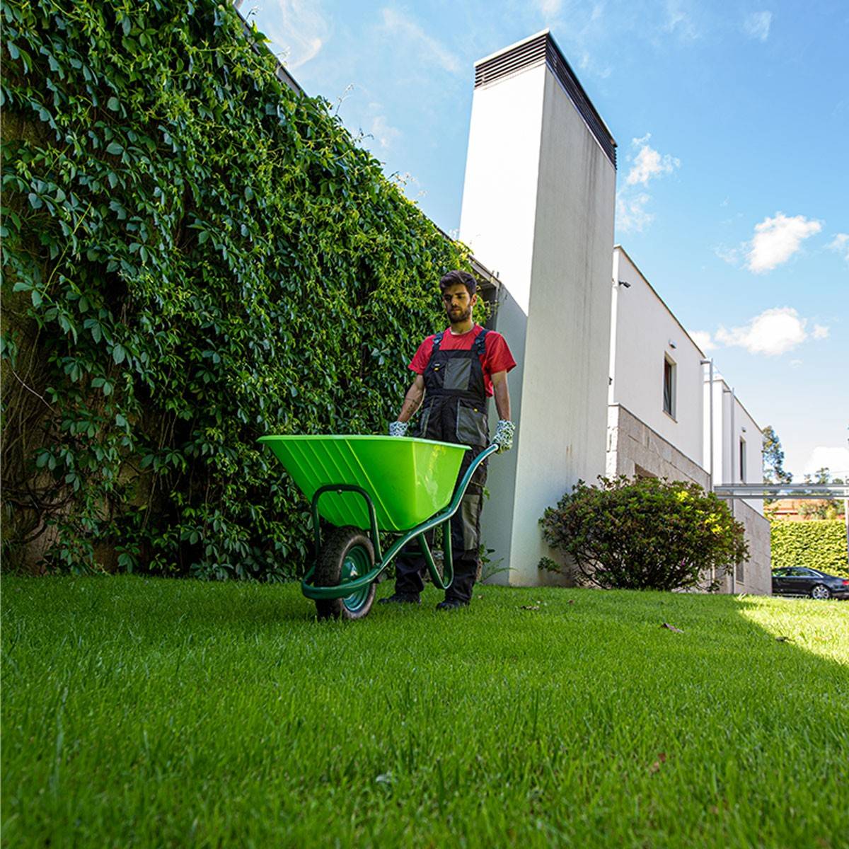 Brouette de jardin à roue gonflée 37cm Polyvalente avec cuve PVC 100Litres VITO - Imagen 2