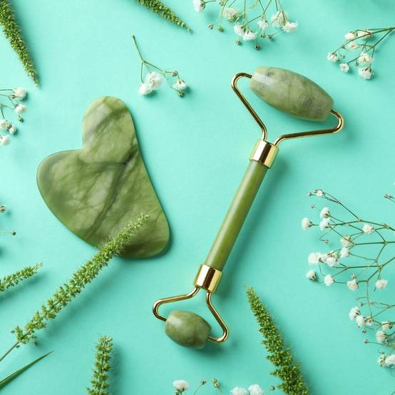 1 Jade Roller +1 Gua Sha en Jade Vert Visage et corps +Housse de Protection - Rides les ridules -Routine Beauté Peau saine - Sun&Sia - Image 1