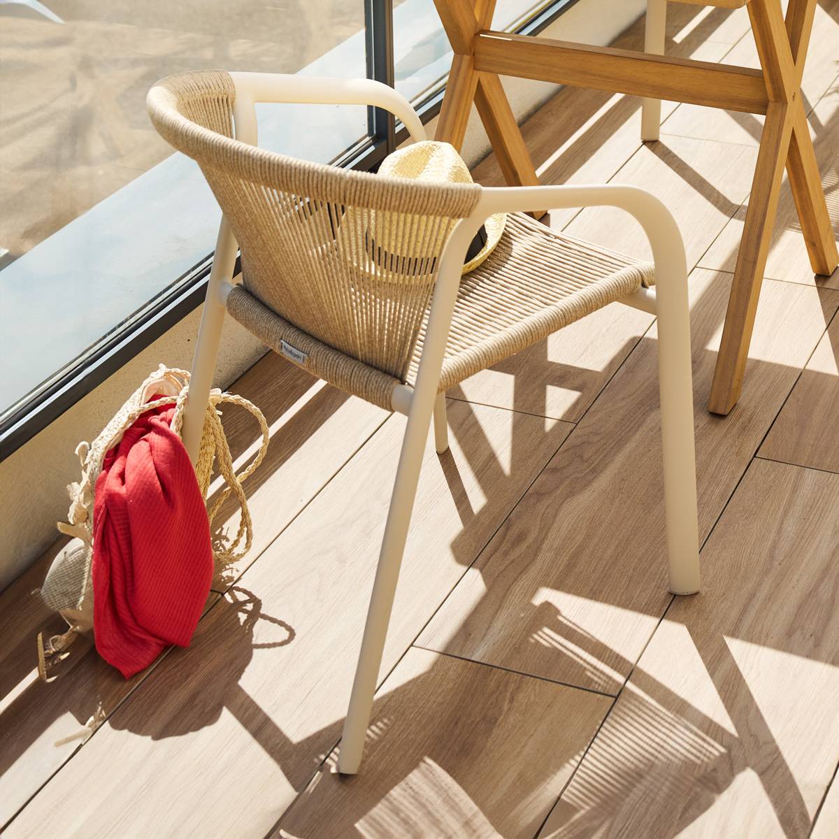 Hesperide - Fauteuil de jardin empilable "Riu" argile & beige aluminium  Hespéride - Image 1