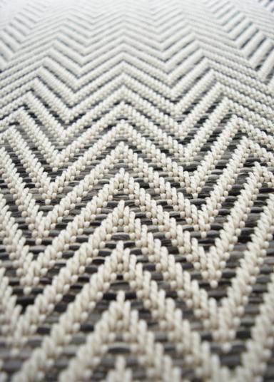 Decoweb - Tapis intérieur / extérieur - Java Chevron blanc - Ganse noire - 120 x 170 cm - Decoweb - Image 6