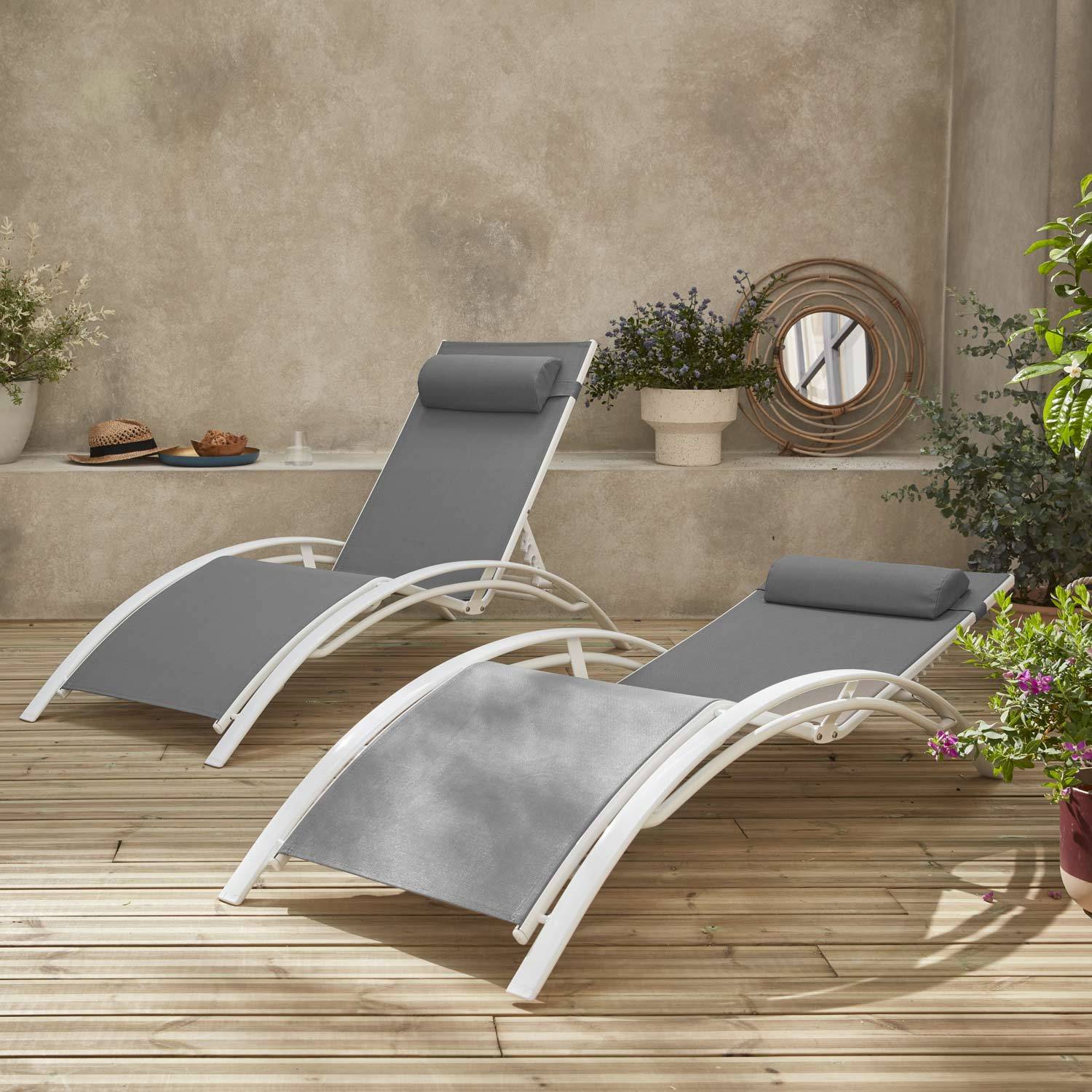 sweeek - Duo de bains de soleil aluminium - Louisa Gris blanc - Transats aluminium et textilène | sweeek - Image 1