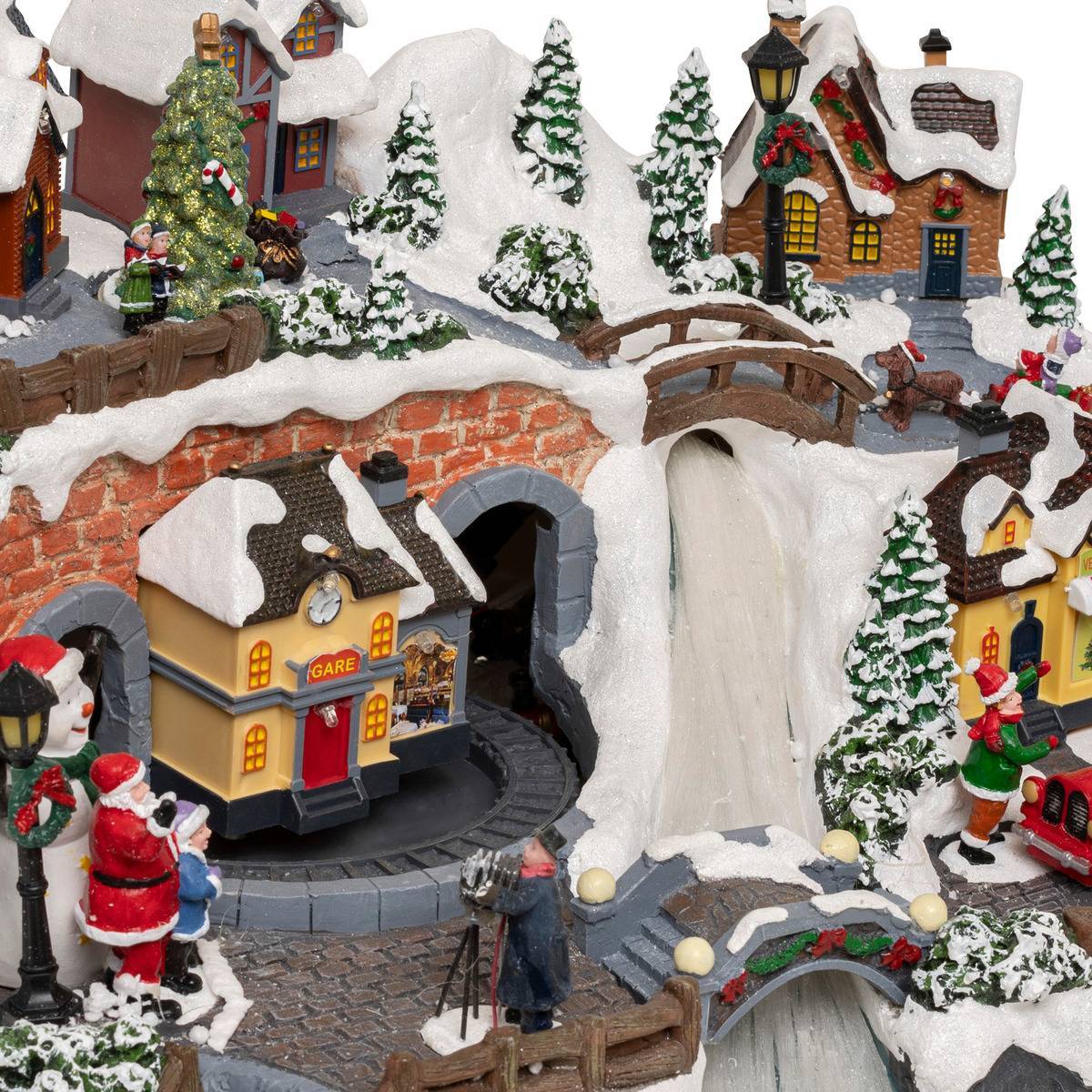 Village lumineux Père Noël enfants 25 LED musical et  FEERIC LIGHTS & CHRISTMAS - Image 2