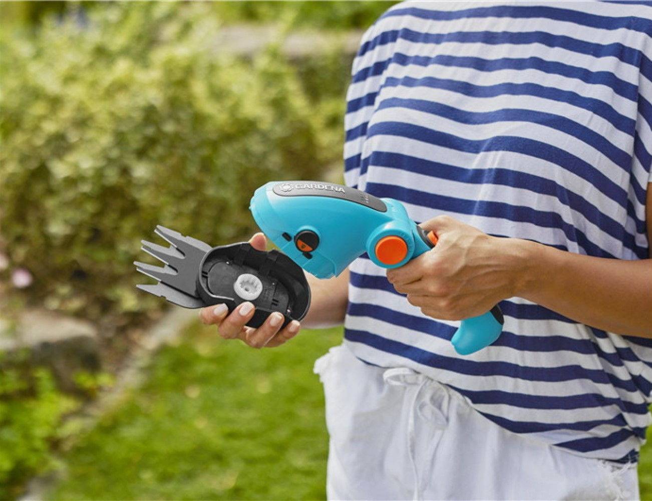 Gardena - Kit cisaille à gazon ComfortCut Li + lame taille-buissons - Coupe 8/12 cm Gardena - Image 4