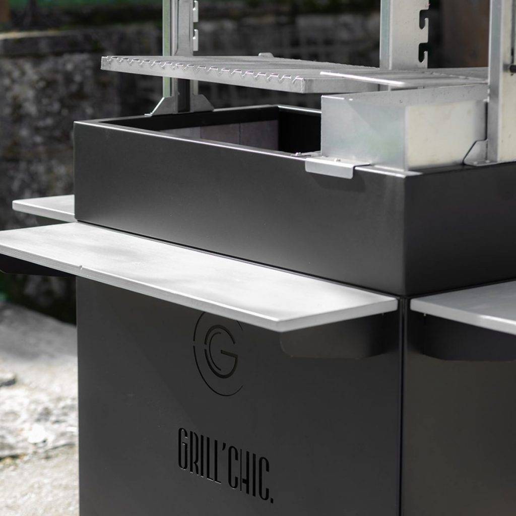 Tablettes pour Barbecue Argentin Santa Maria Asado sur meuble avec Supports en Acier - Lot de 3 - GRILL CHIC - Image 2