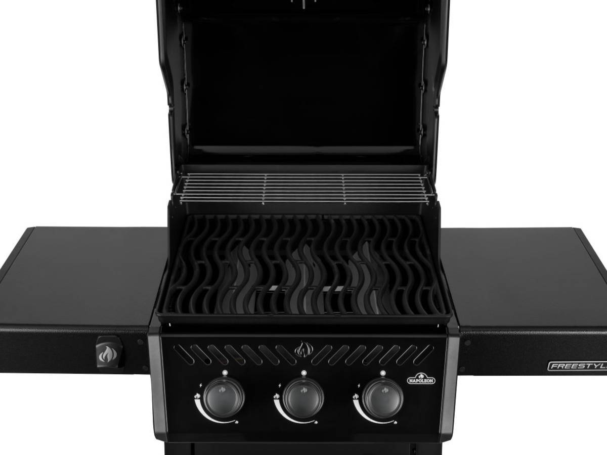 Napoleon - Barbecue gaz Freestyle 365 noir 3 brûleurs + Housse de protection + Rôtissoire + Plateau charbon - Napoléon - Image 6