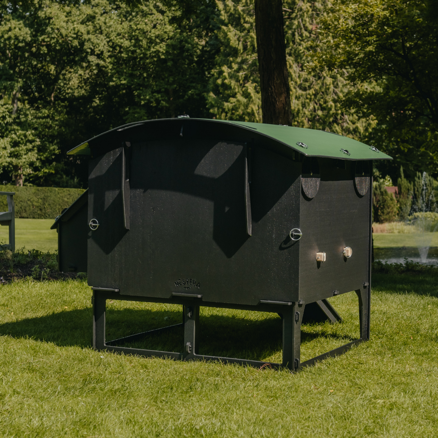Poulailler Nestera The Lodge Large 8 poules - Plastique recyclé - garanti 25 ans - Imagen 3