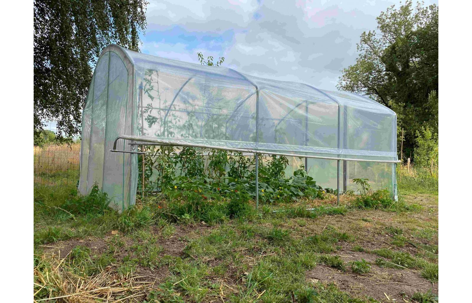 Serre tunnel de jardin - 13,5m² - 3 x 4,5 m - pieds droits - aérations latérales - 4 saisons - LES SERRES TONNEAU - Image 6
