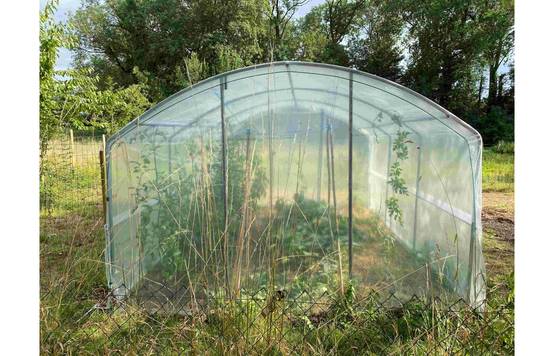 Serre tunnel de jardin - 13,5m² - 3 x 4,5 m - pieds droits - aérations latérales - 4 saisons - LES SERRES TONNEAU - Image 7