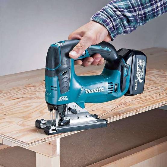Scie sauteuse MAKITA 18V - Sans chargeur ni batterie - DJV182ZJ - Image 3