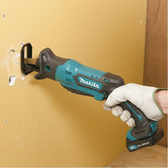 Scie sabre 10.8 V CXT - MAKITA - avec 2 batteries 12V 4.0 Ah - chargeur - MakPac - JR103DSMJ - Image 4
