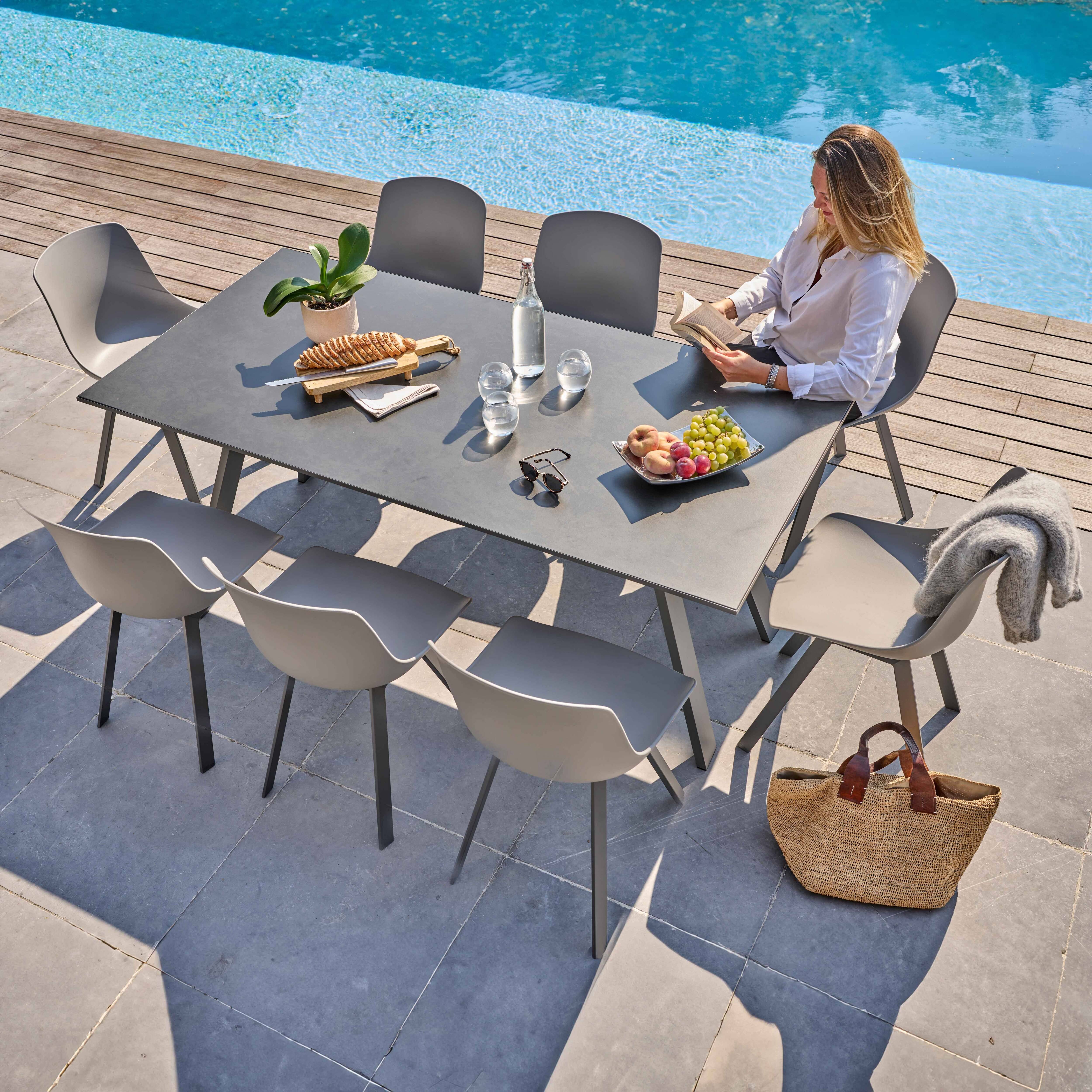 Oviala - Ensemble table de jardin rectangulaire grise et 8 chaises grises Samoa - Oviala - Imagen 2