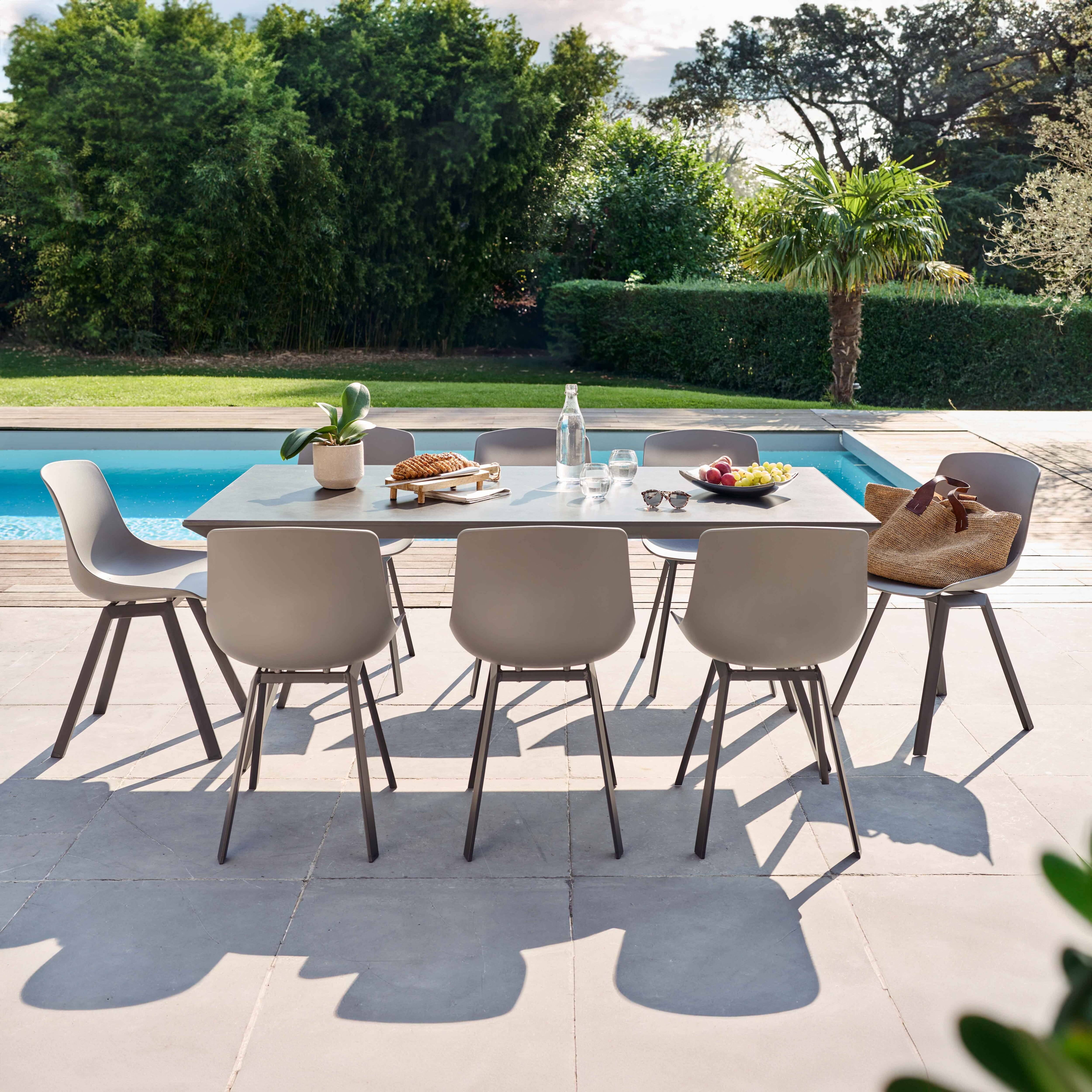 Oviala - Ensemble table de jardin rectangulaire grise et 8 chaises grises Samoa - Oviala - Imagen 3