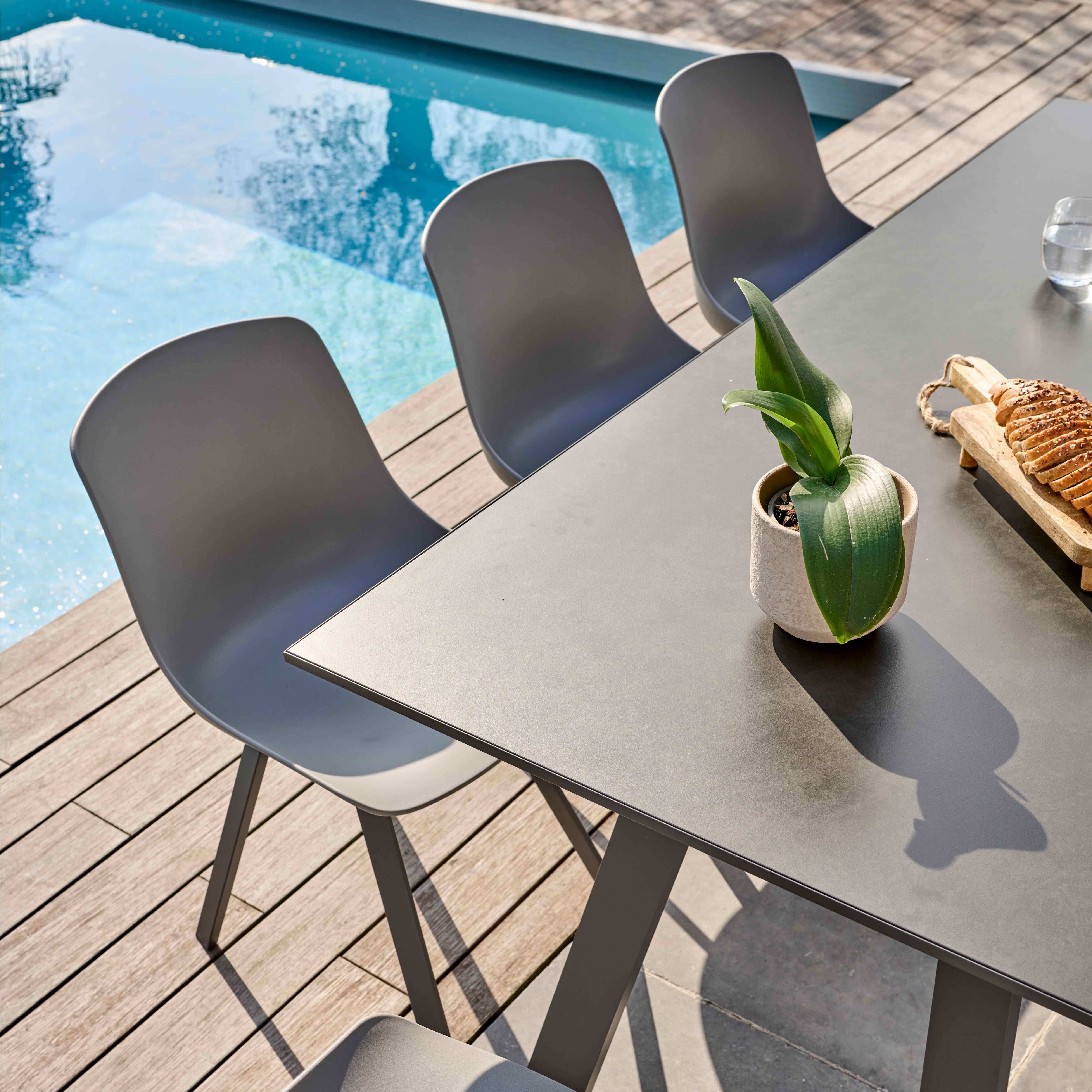 Oviala - Ensemble table de jardin rectangulaire grise et 8 chaises grises Samoa - Oviala - Imagen 4