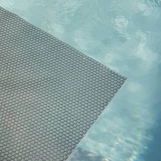 Bâche Solaire Piscine Grise Rectangle 4X7 350 Microns - Edenea - Image 10