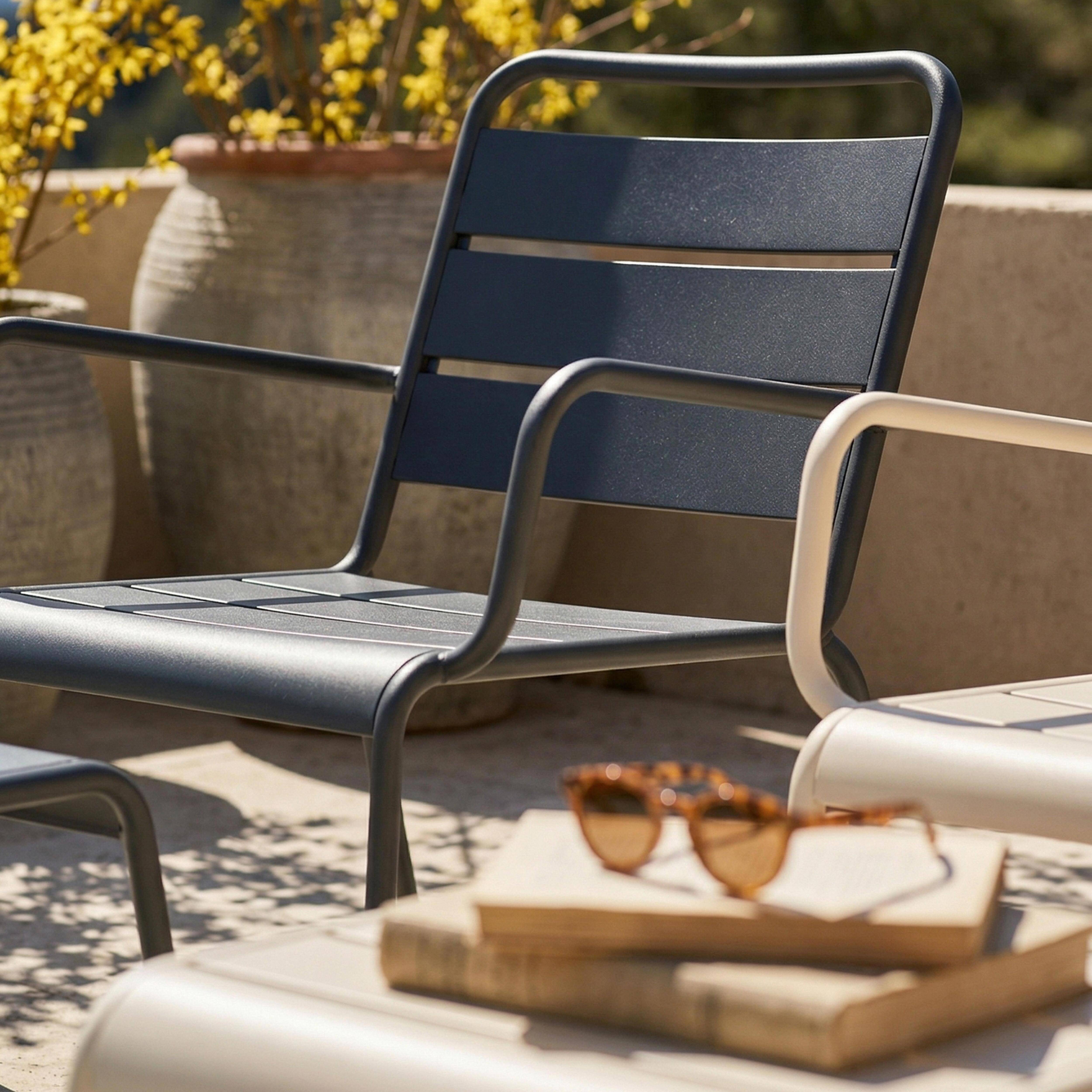 Oviala - Lot 2 fauteuils relax avec repose-pieds métal gris et ivoire Palavas - Oviala - Imagen 3