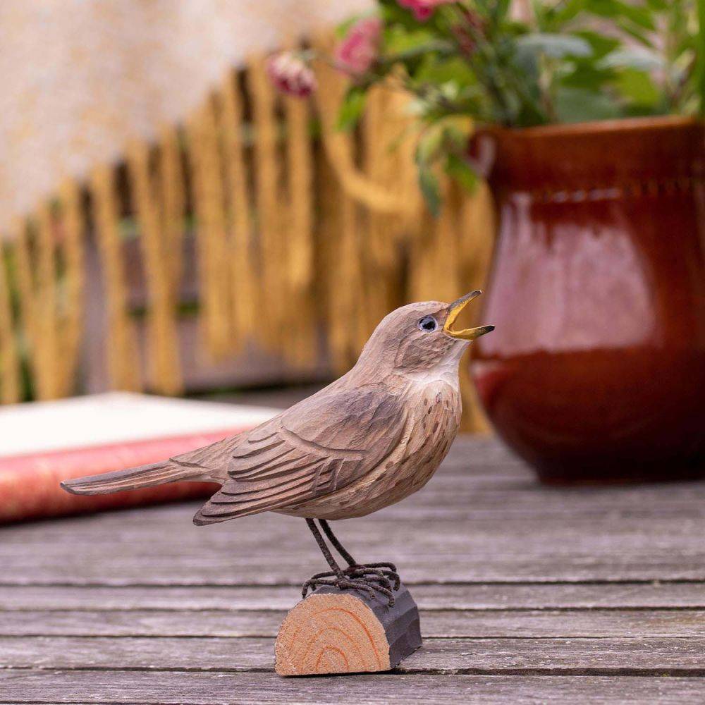 Rossignol progné en bois sculpté à la main 12.5 x 4.9 x 9.9 cm Wildlife Garden - Imagen 2