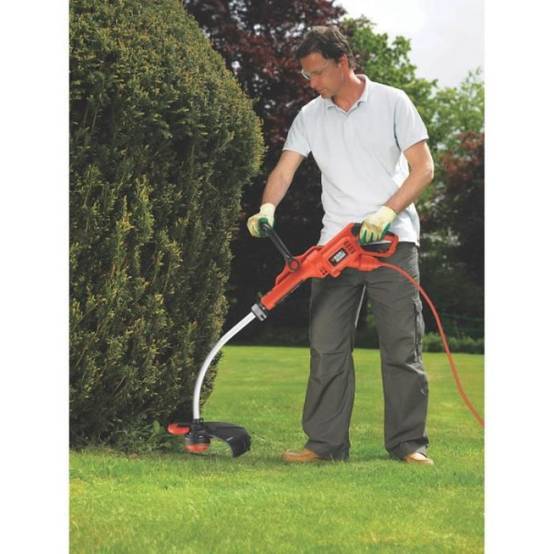 Coupe-bordure électrique BLACK+DECKER - GL7033 - 700W - 33 cm - Image 2