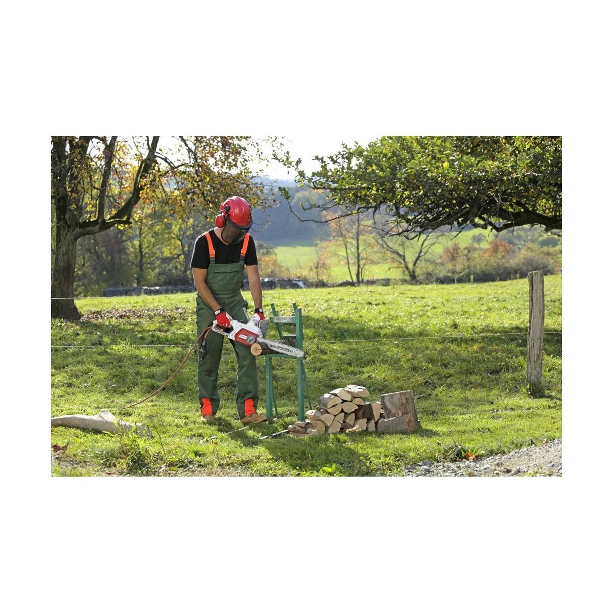 Tronçonneuse Electrique 2200W Guide 40 cm Poignée 2 mains Anti-vibration Tendeur de chaine sans outil IKRA - Image 5