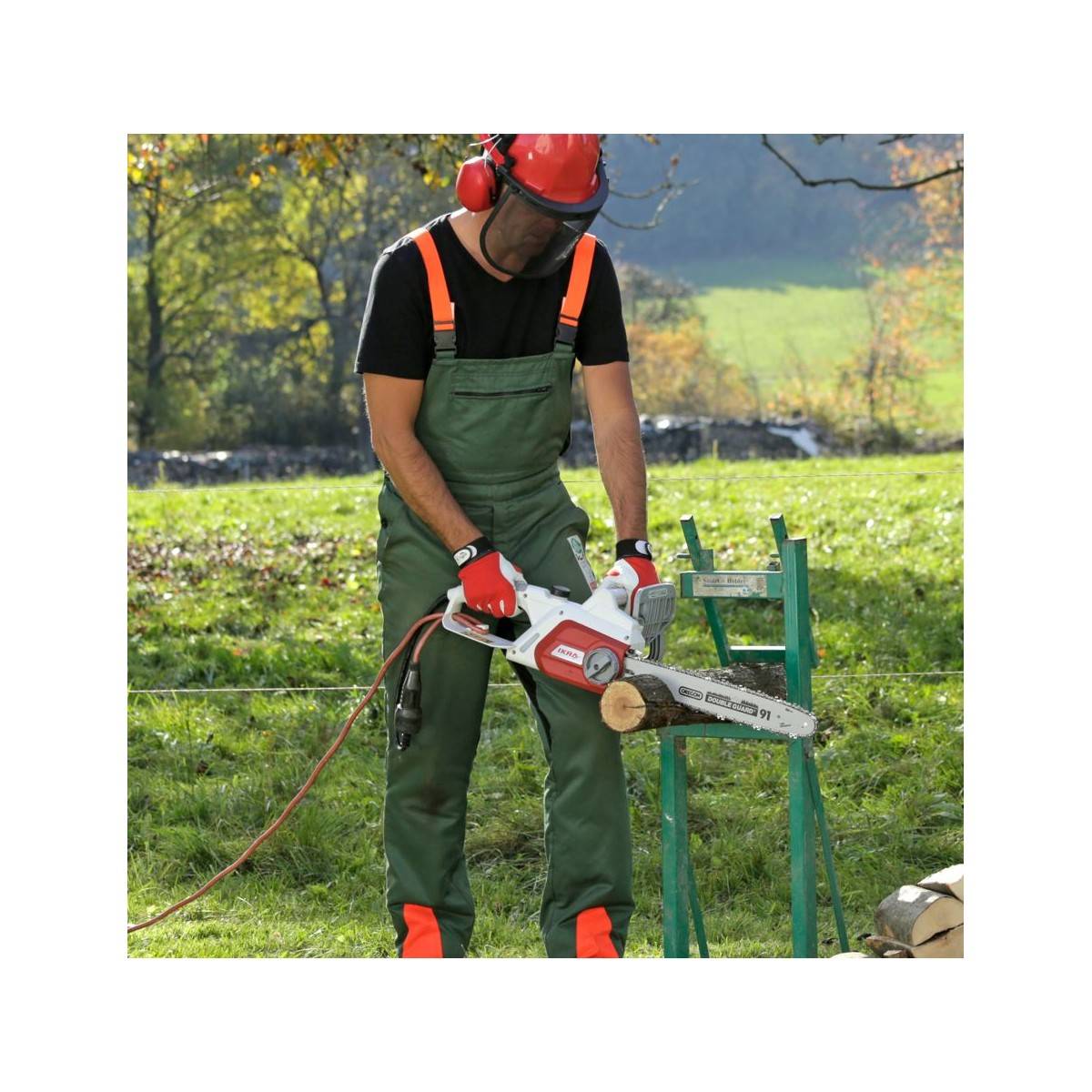 Tronçonneuse Electrique 2200W Guide 40 cm Poignée 2 mains Anti-vibration Tendeur de chaine sans outil IKRA - Image 2
