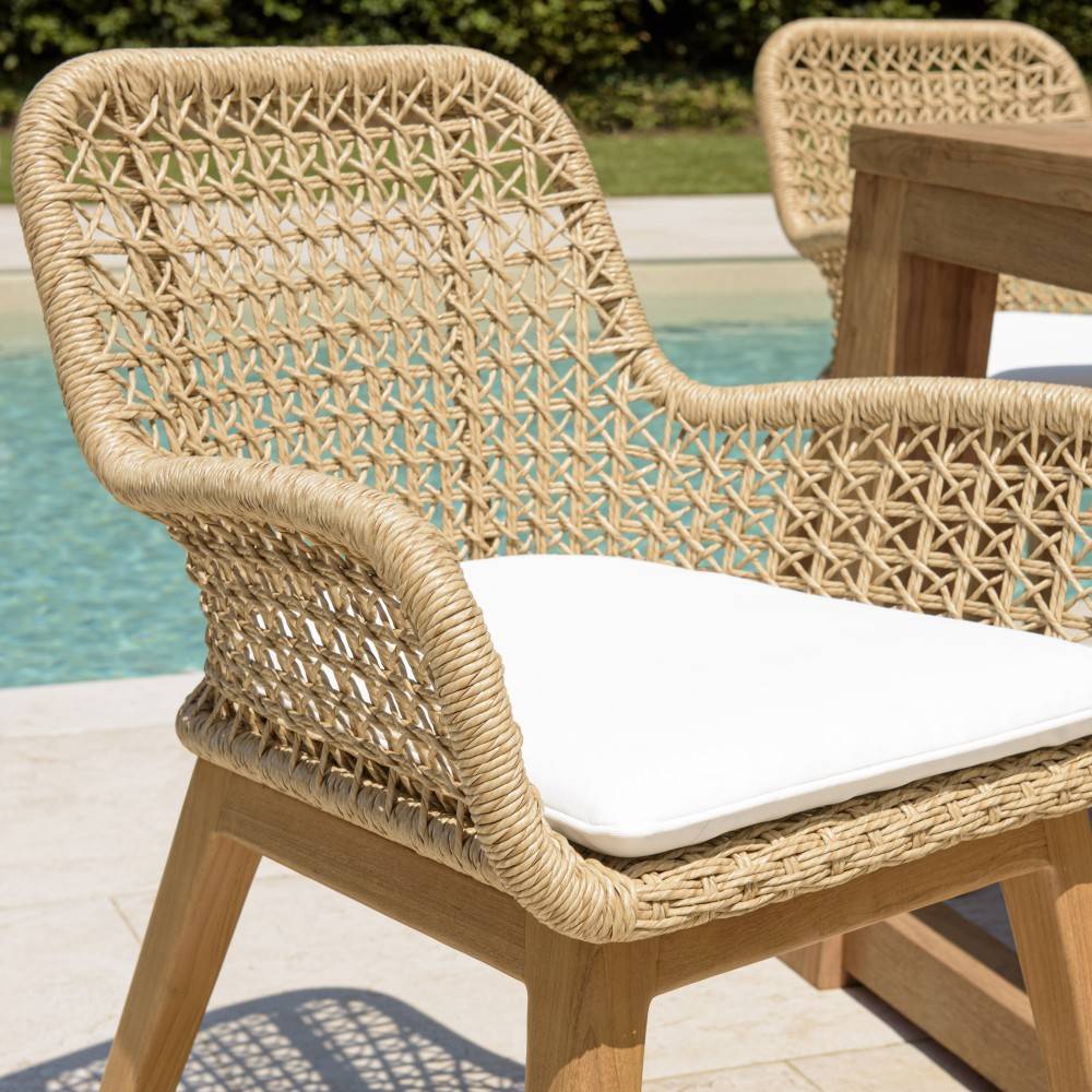 Macabane - VALERIA - Lot de 2 fauteuils jardin en bois teck rotin / coussin blanc - Imagen 3