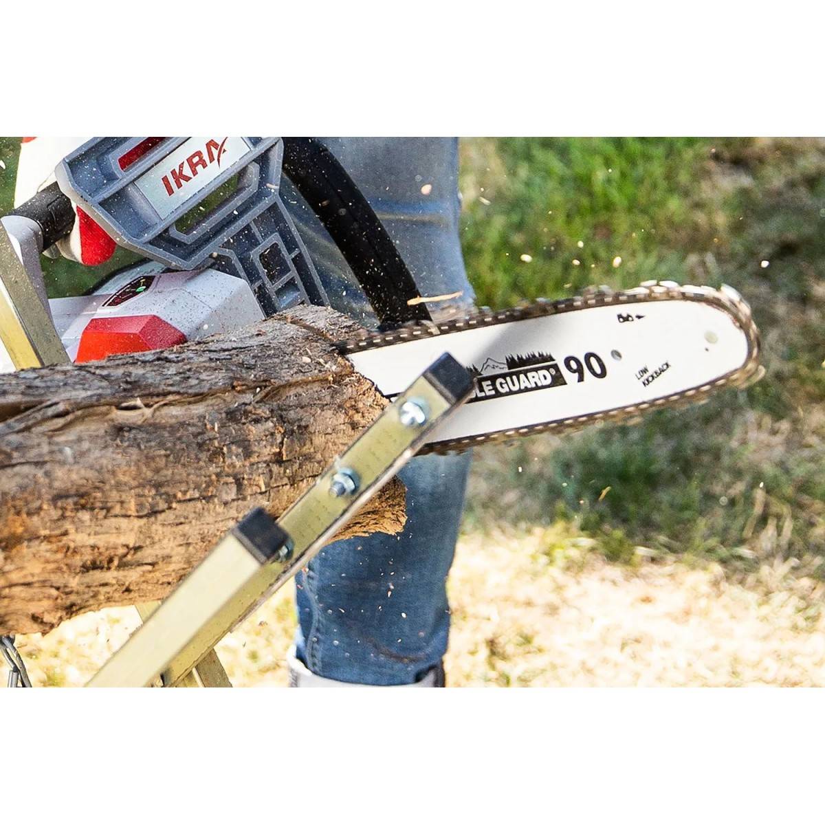 Tronçonneuse sans fil 40V - Guide OREGON 35,5 cm - 2 batteries lithium 2.0Ah - Chargeur Double - Tendeur de chaine rapide IKRA - Image 4