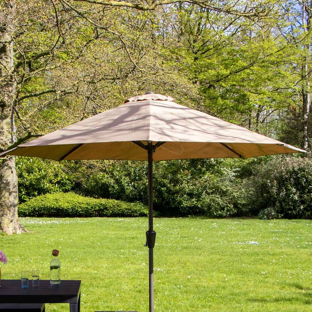 Wilsa Garden - Parasol pour jardin 270 cm taupe en acier à manivelle - Imagen 1