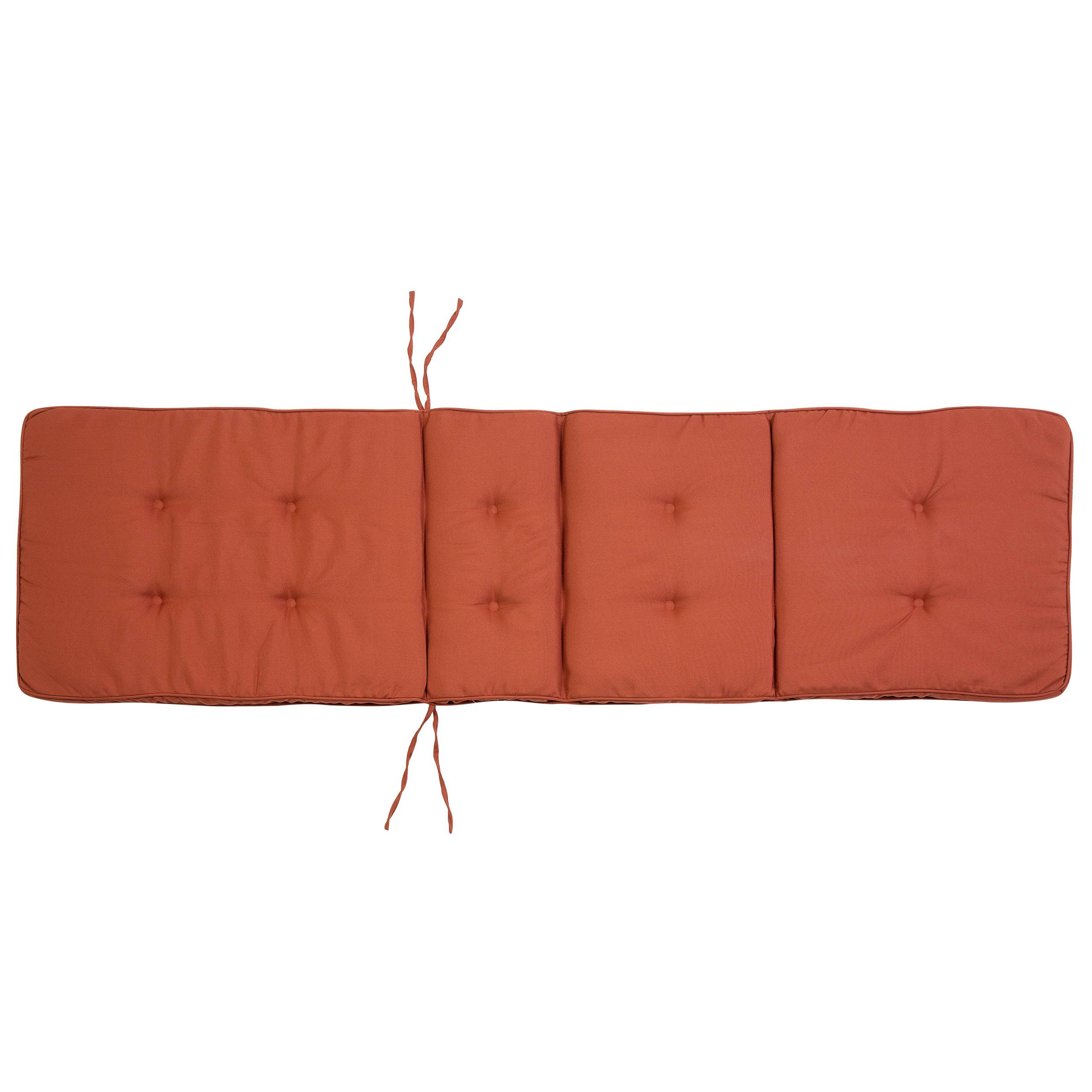 Beliani - Chaise Longue en Bois d'Acacia Foncé à Roues Transat avec Siège Inclinable et Coussin Rouge pour Terrasse Style Campagne Rustique - Imagen 7