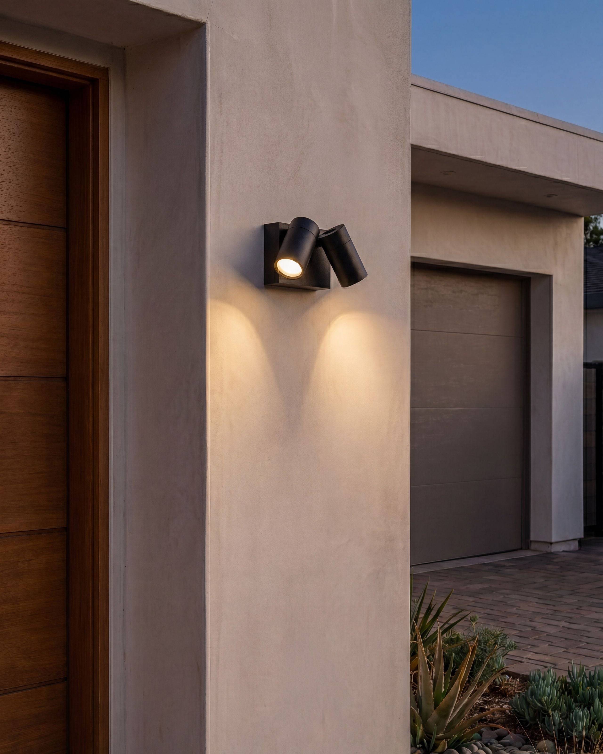 Beliani - Lampe murale pour l'extérieur Aluminium Noir HOLMS - Beliani