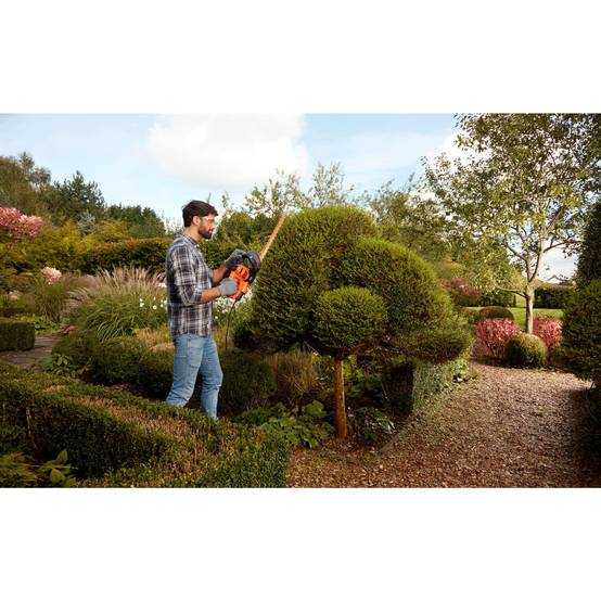 Black & Decker - Taille-Haies 55 cm - 500 W - avec lame de scie - Jusqu'à 35 mm de capacité BLACK+DECKER BEHTS401-QS - Image 3