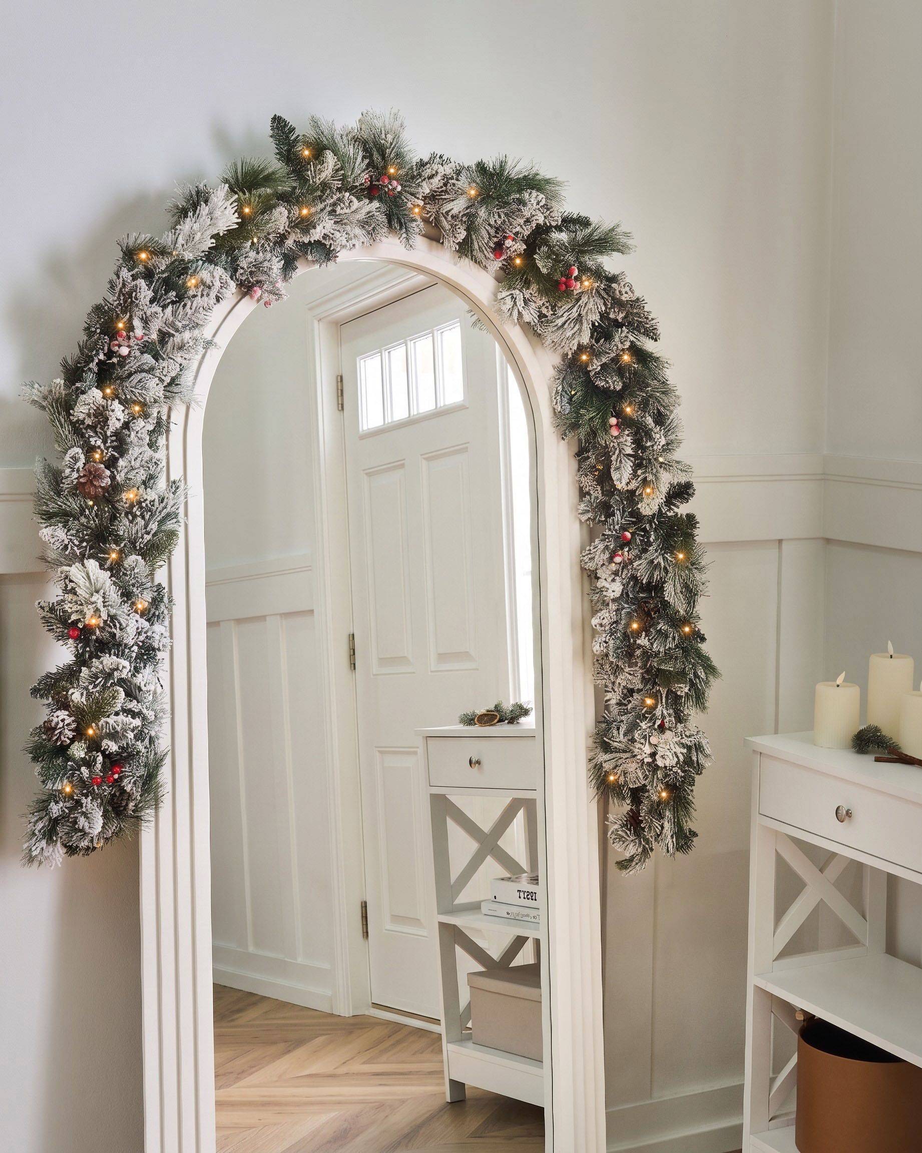 Beliani - Guirlande de Noël enneigée PVC Blanc WHITEHORN - Beliani - Imagen 1
