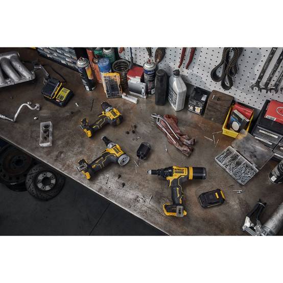 Riveteuse Moteur Brushless XR 18V - 6,4 mm - DEWALT - avec 2 batteries 18V 1.7Ah - chargeur - coffret TSTAK - DCF414E2GT-QW - Image 9
