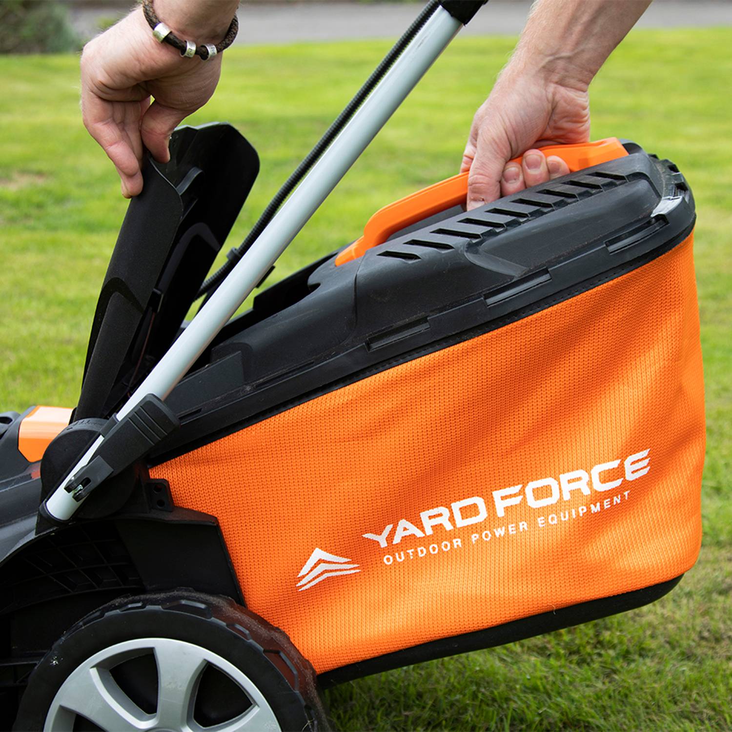 Yard Force - Tondeuse à gazon rotative sans fil 37cm batterie lithium Ion 40V  Yard Force LM G37A - Image 6