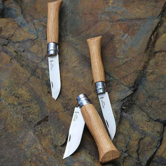 Opinel - Couteau n°8 en chêne avec lame inox 2021 - Image 3