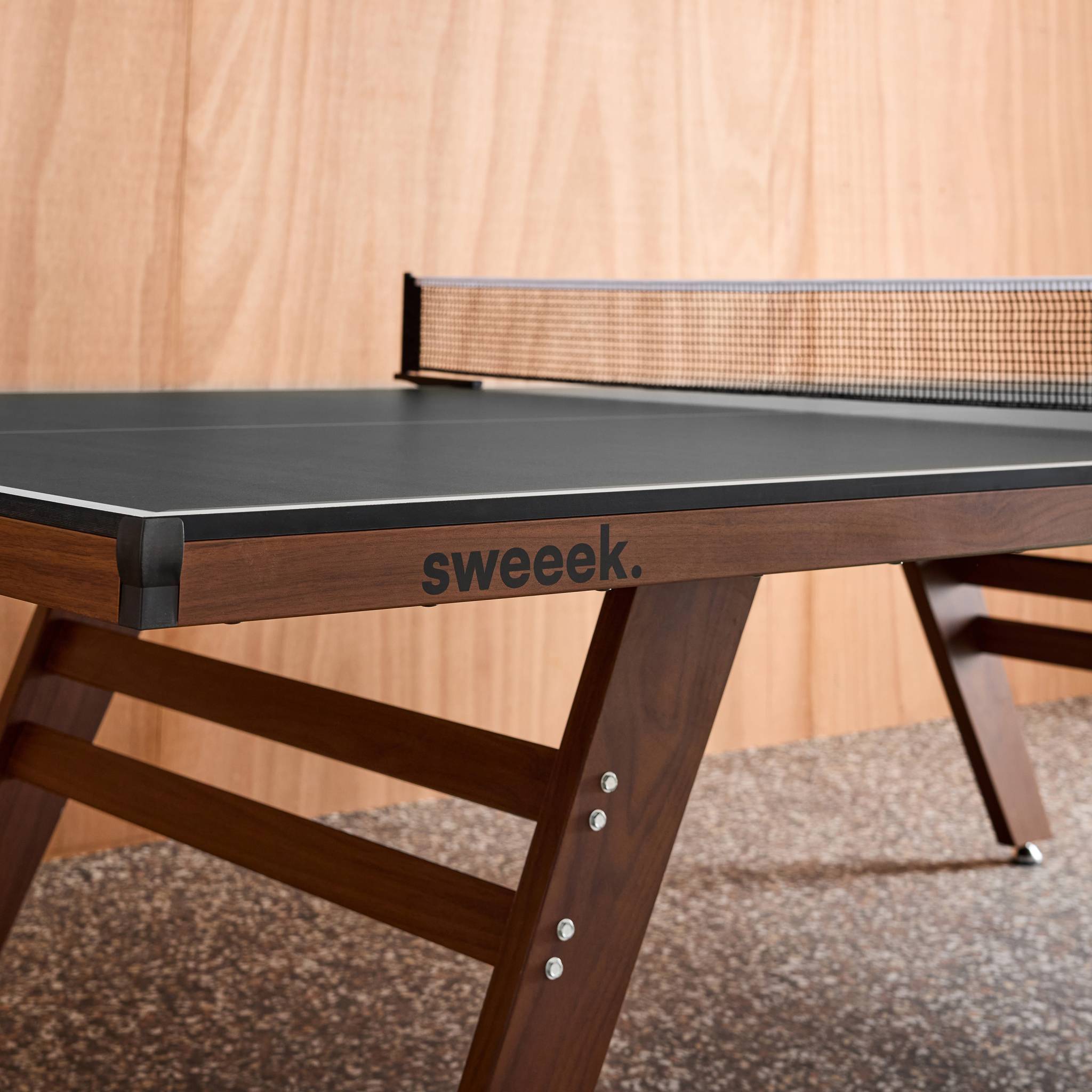 sweeek - Table de ping pong intérieur deluxe gris avec 2 raquettes et 3 balles  | sweeek - Image 5