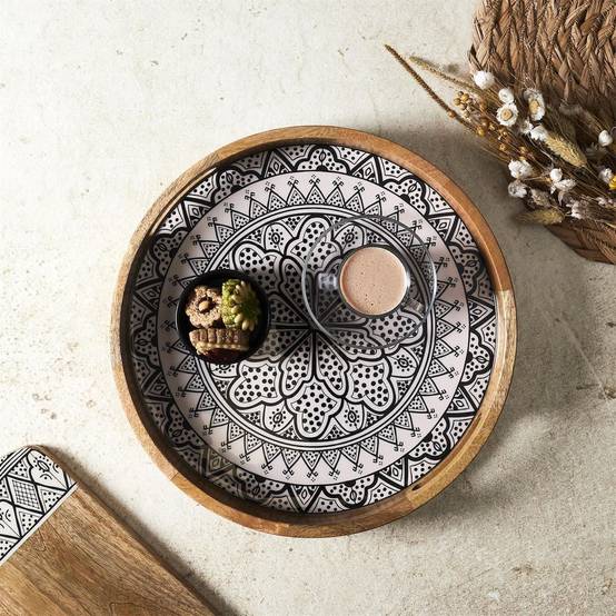 Plateau rond en bois de manguier avec motif mandala noir (Ø35cm) - MANGO - Image 5