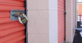 Masterlock - Cadenas Excell® MASTER LOCK largeur de 70 mm avec anse protégée - M40EURDNUM - Image 3
