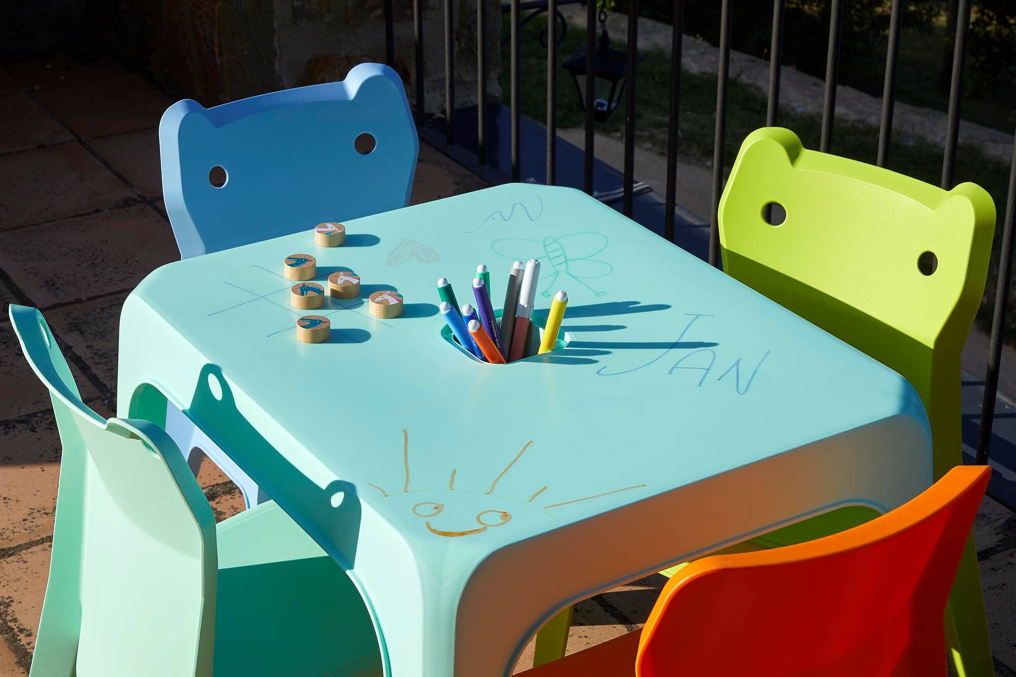 Set 2+1 chaises-table pour enfants intérieur, extérieur orange JAN FROG garbar - Image 6