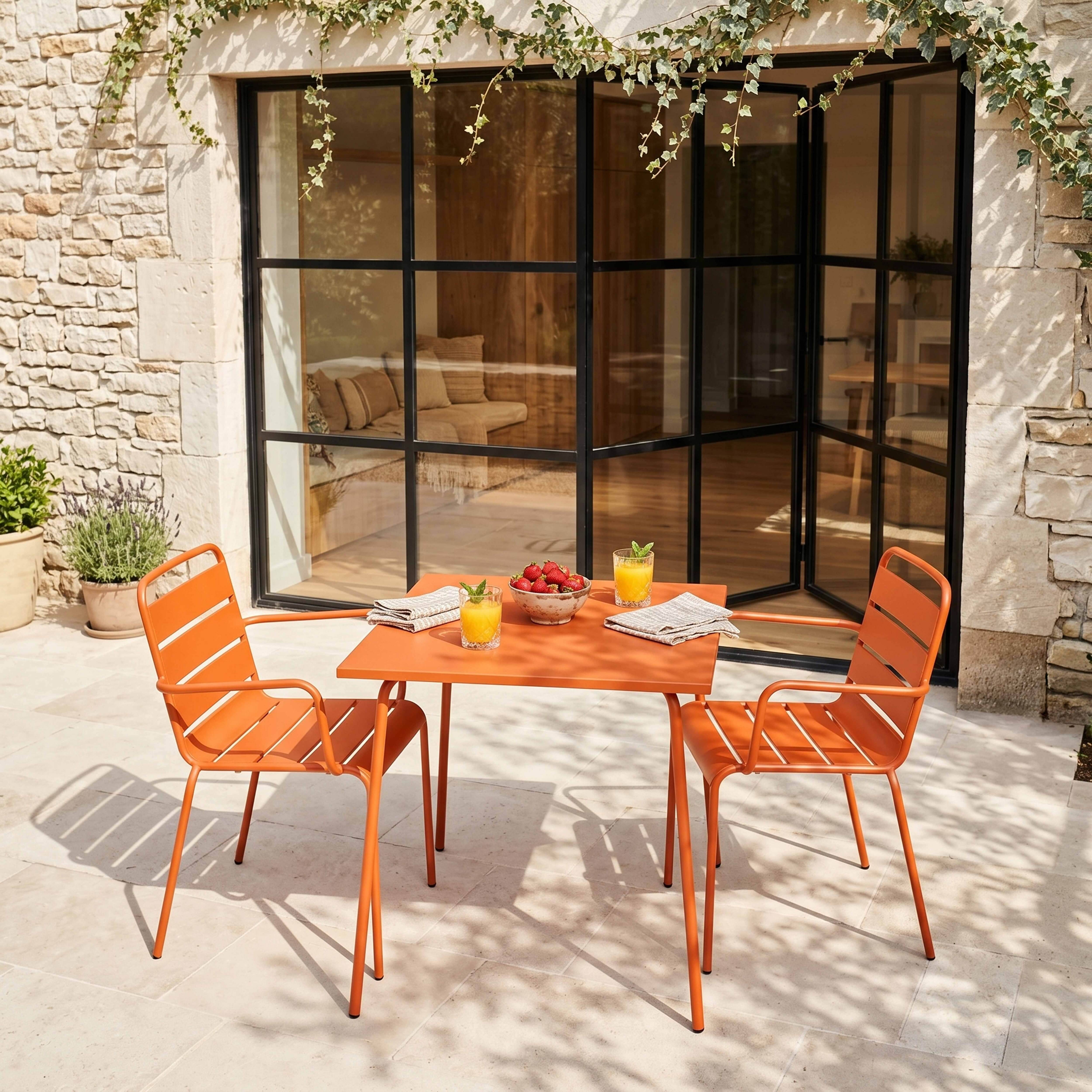 Oviala - Ensemble table de jardin carrée et 2 fauteuils acier orange Palavas - Oviala - Imagen 2