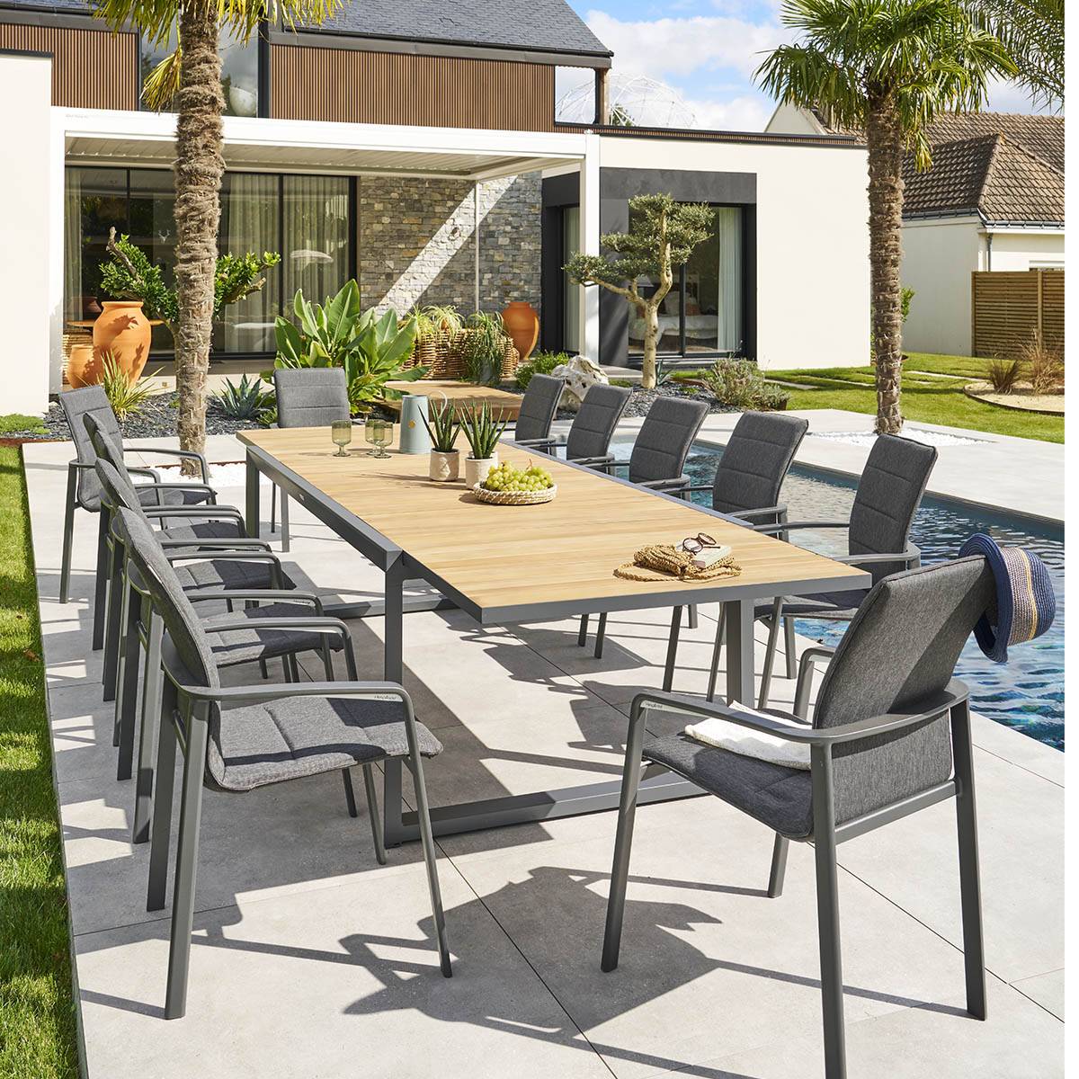 Hesperide - Table de jardin extensible "Corvo" acacia & graphite 12 places Hespéride - Imagen 1