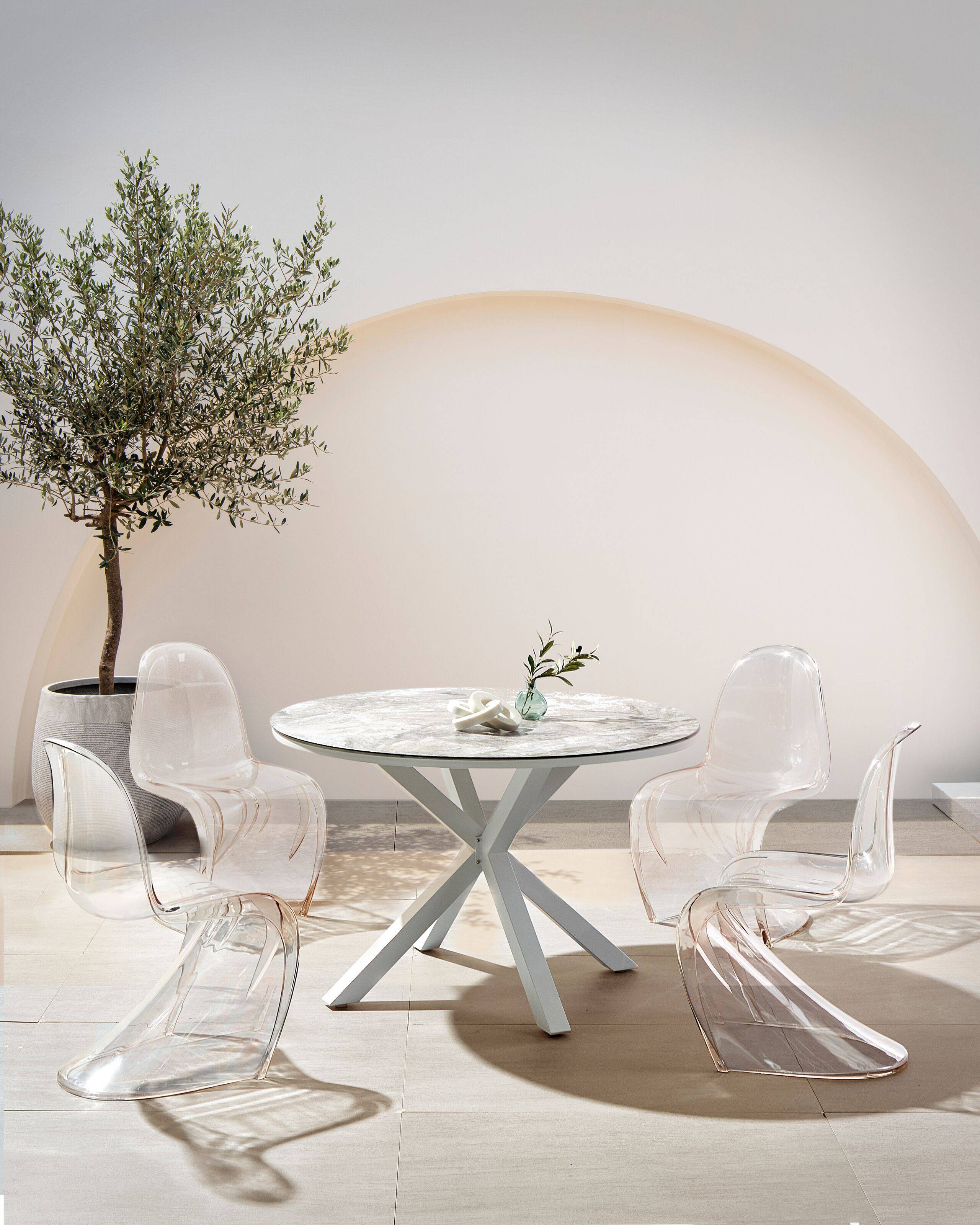 Lot de 4 Chaises à Manger Transparents en Plastique Empilables pour Intérieur et Extérieur sans Accoudoirs - Image 2