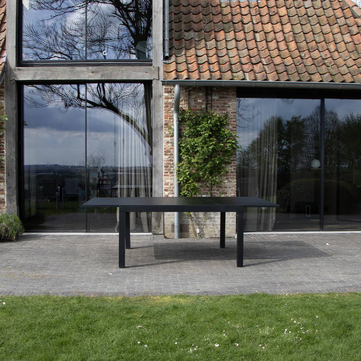 Wilsa Garden - Table BlackStar 8/12 personnes structure noire, plateau en verre poli noir - Imagen 4