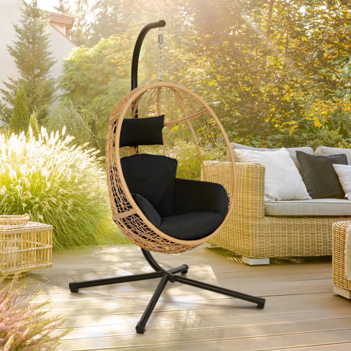 IDMARKET - Fauteuil oeuf suspendu ajouré effet rotin avec coussin noir - Image 1